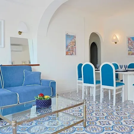 Apartmán Casa Claudia - Positano Center - 5 Minutes To Beach - For 4 People, Ideally Located In The Heart Of Positano, With Terrace Positano