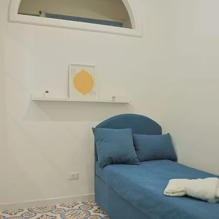 Casa Claudia - Positano Center - 5 Minutes To Beach - For 4 People, Ideally Located In The Heart Of Positano, With Terrace Apartmán Positano
